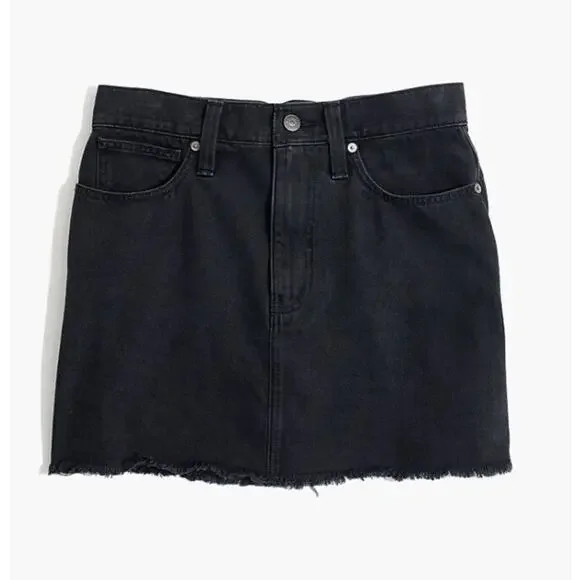 MADEWELL McCarren Raw-Hem Jean Skirt in Washed Black G5523 // 28 - Picture 12 of 12